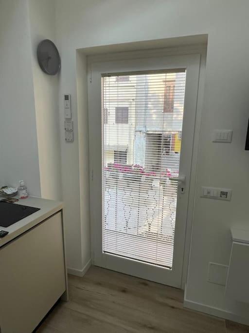 Grazioso Monolocale Apartment Milan Exterior photo