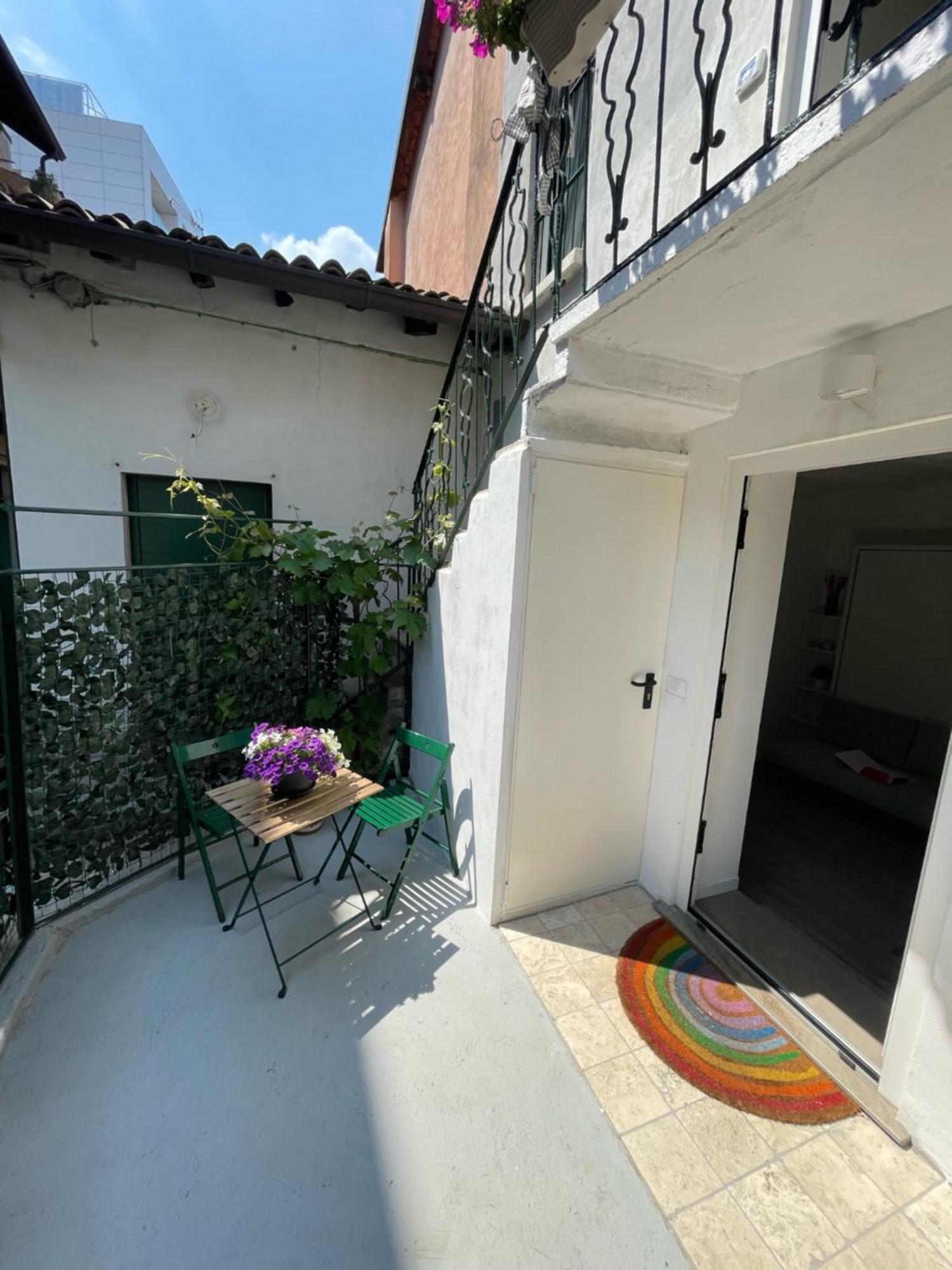 Grazioso Monolocale Apartment Milan Exterior photo